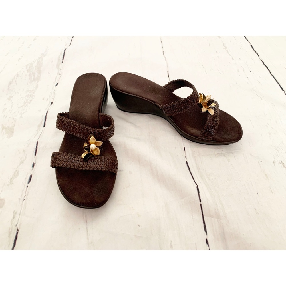 Italian Shoemakers Brown Sandals Size 8
